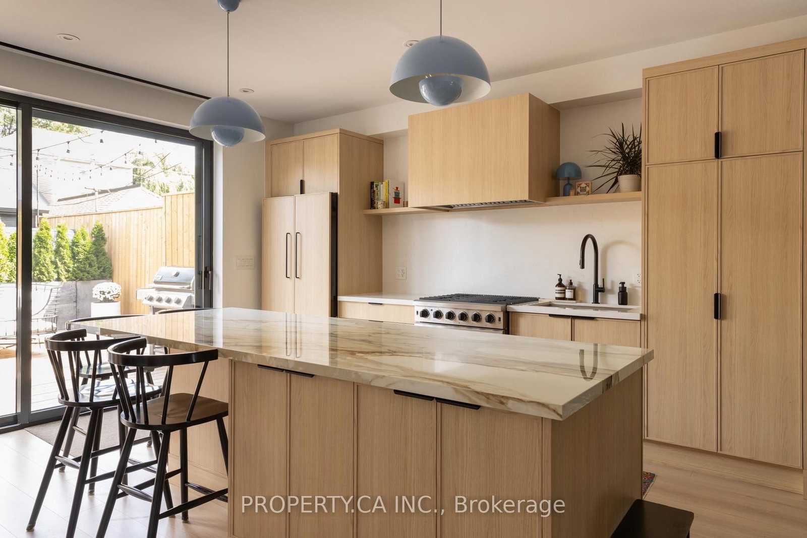 301 Grace Street • Toronto, ON photo 11