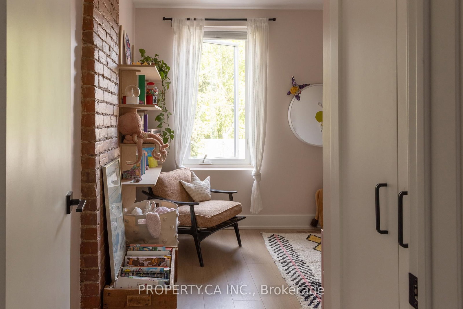301 Grace Street • Toronto, ON photo 26