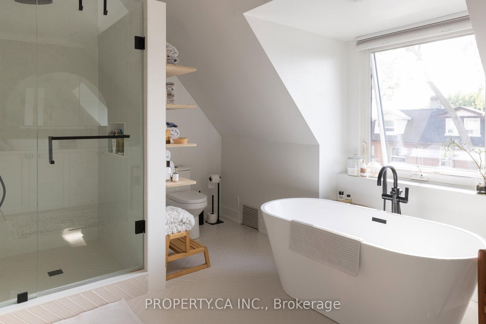 301 Grace Street • Toronto, ON photo 28