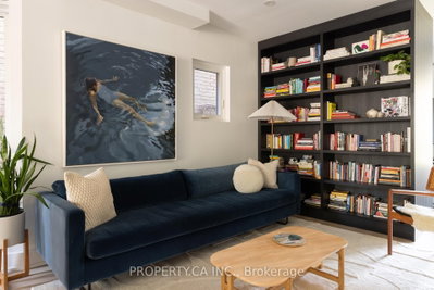 301 Grace Street • Toronto, ON photo 9