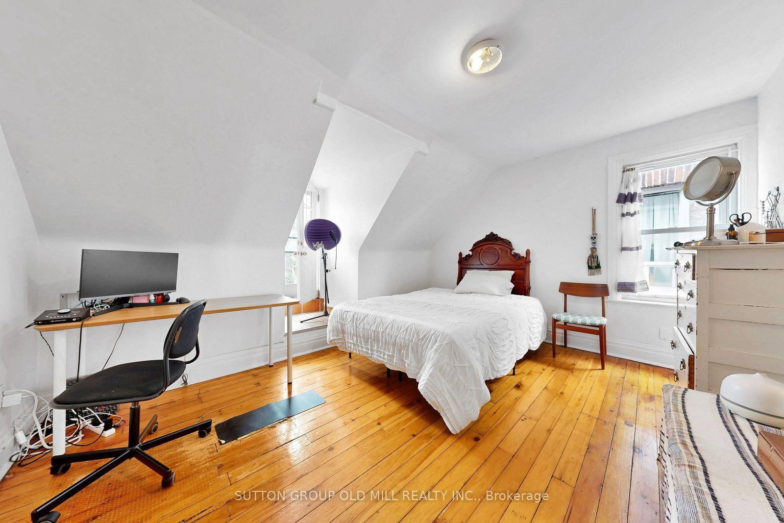 1060 College Street • Toronto, ON photo 31