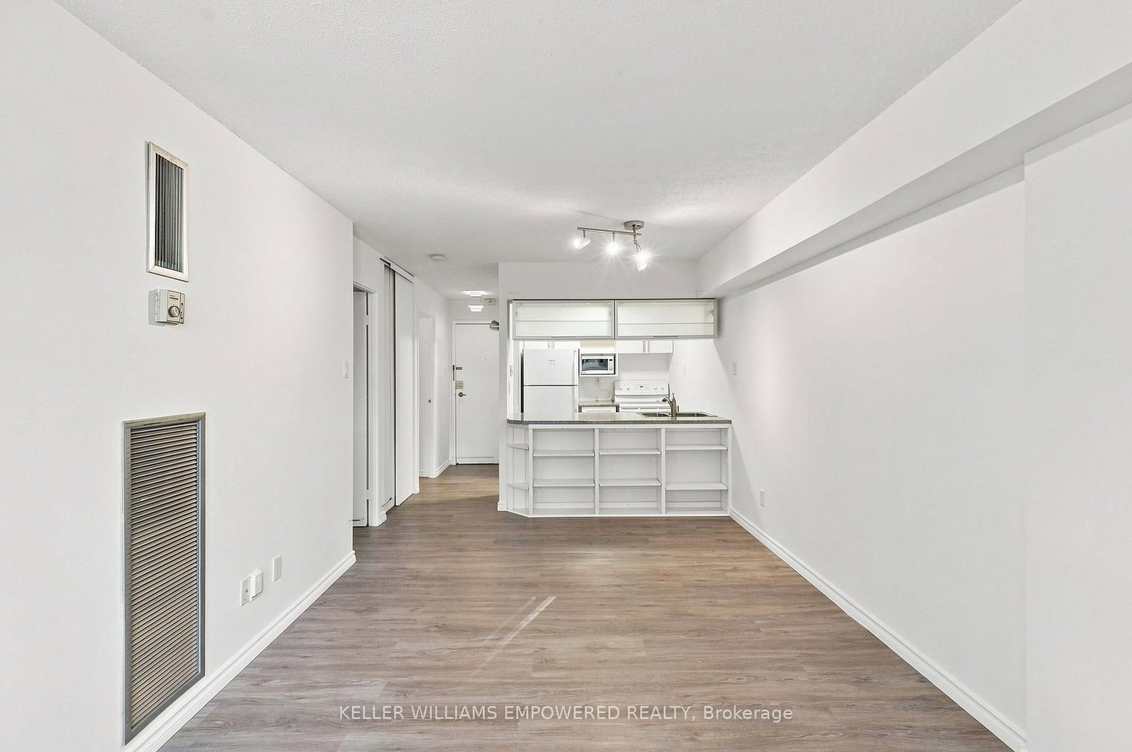 Condo for sale at 719-80 St Patrick Street, Toronto, Ontario, M5T 2X6 - Kensington-Chinatown - MLS: C13762004