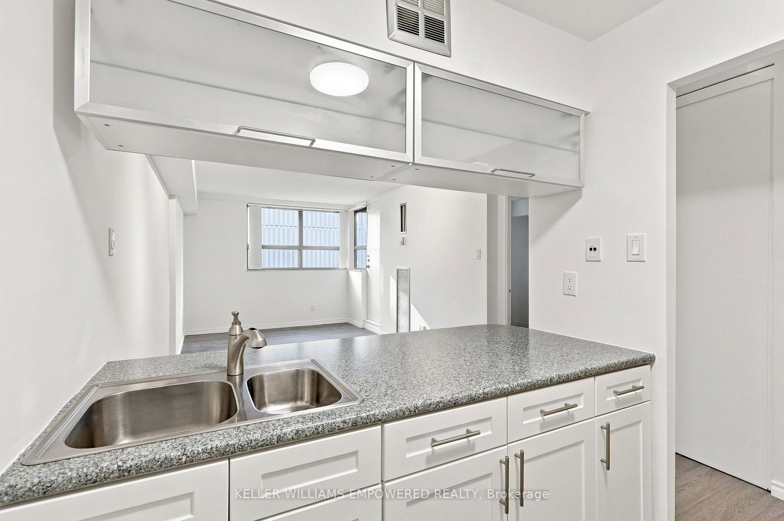 Condo for sale at 719-80 St Patrick Street, Toronto, Ontario, M5T 2X6 - Kensington-Chinatown - MLS: C13762004