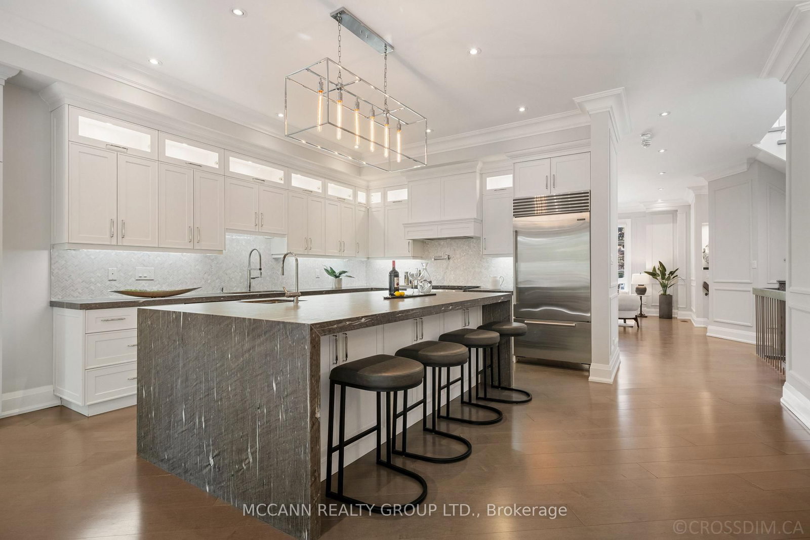 15 Belsize Drive • Toronto, ON photo 10