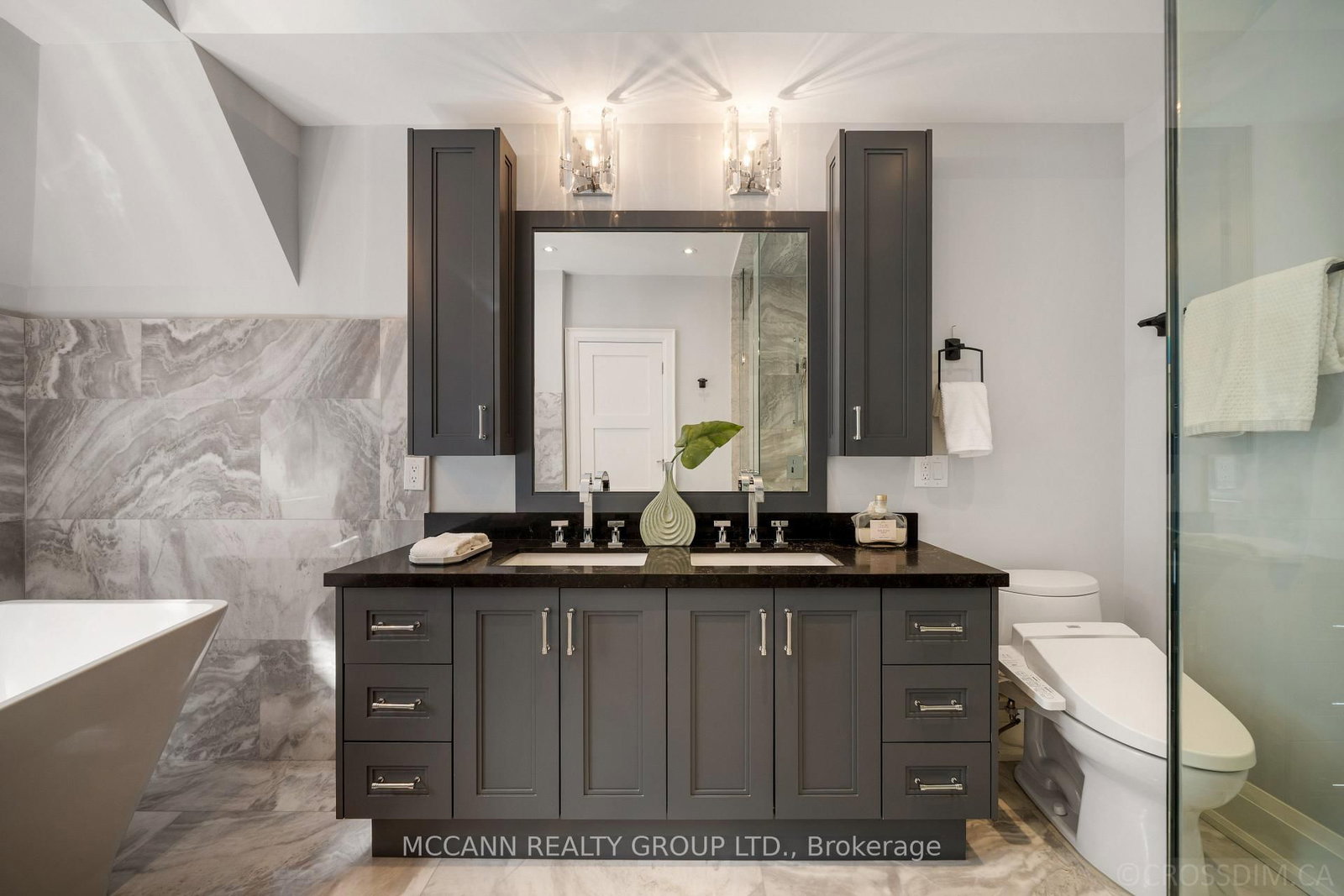15 Belsize Drive • Toronto, ON photo 21