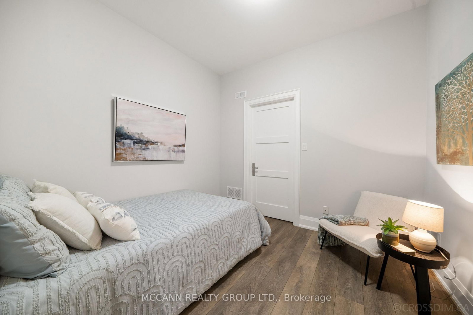 15 Belsize Drive • Toronto, ON photo 34
