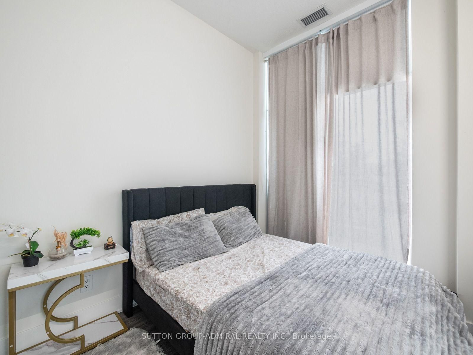 188 Fairview Mall Drive • #101 • Toronto, ON photo 13