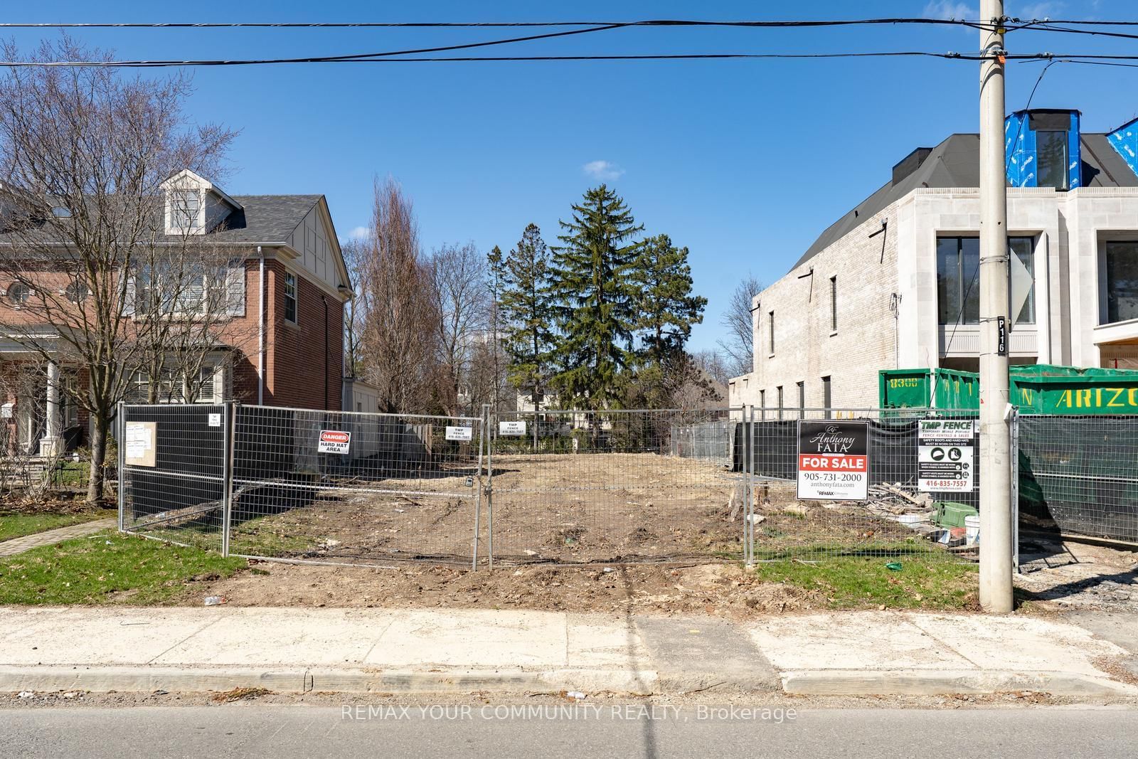 390 Glencairn Avenue • Toronto, ON photo 6