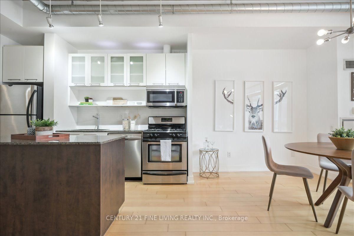 211 - 66 Portland Street, Toronto 2