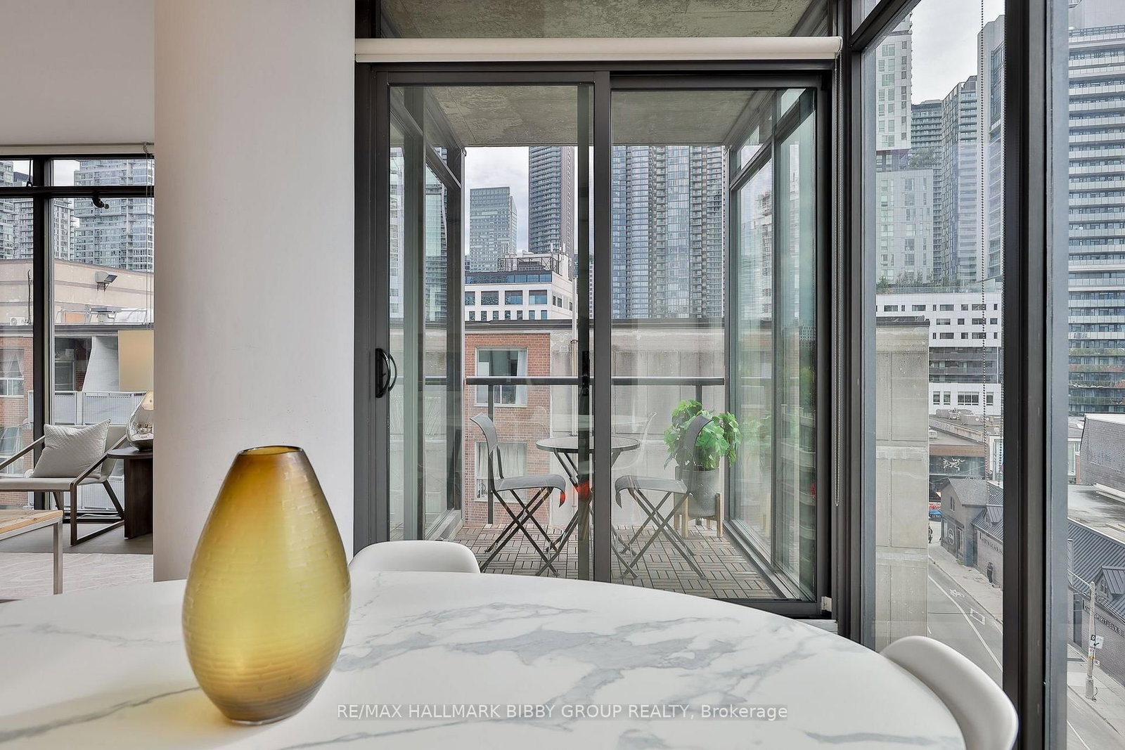 15 Beverley Street • #710 • Toronto, ON photo 15