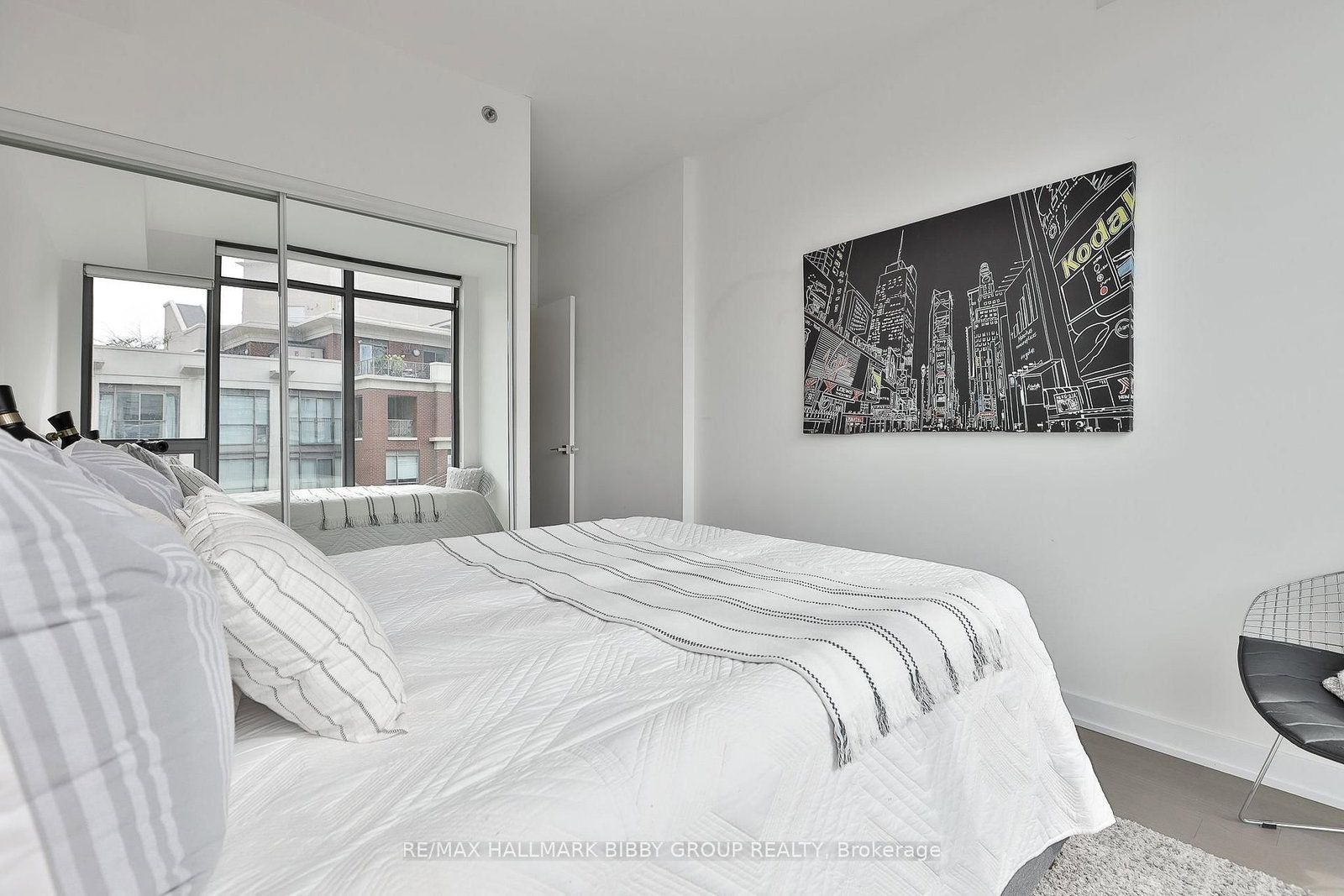 15 Beverley Street • #710 • Toronto, ON photo 20