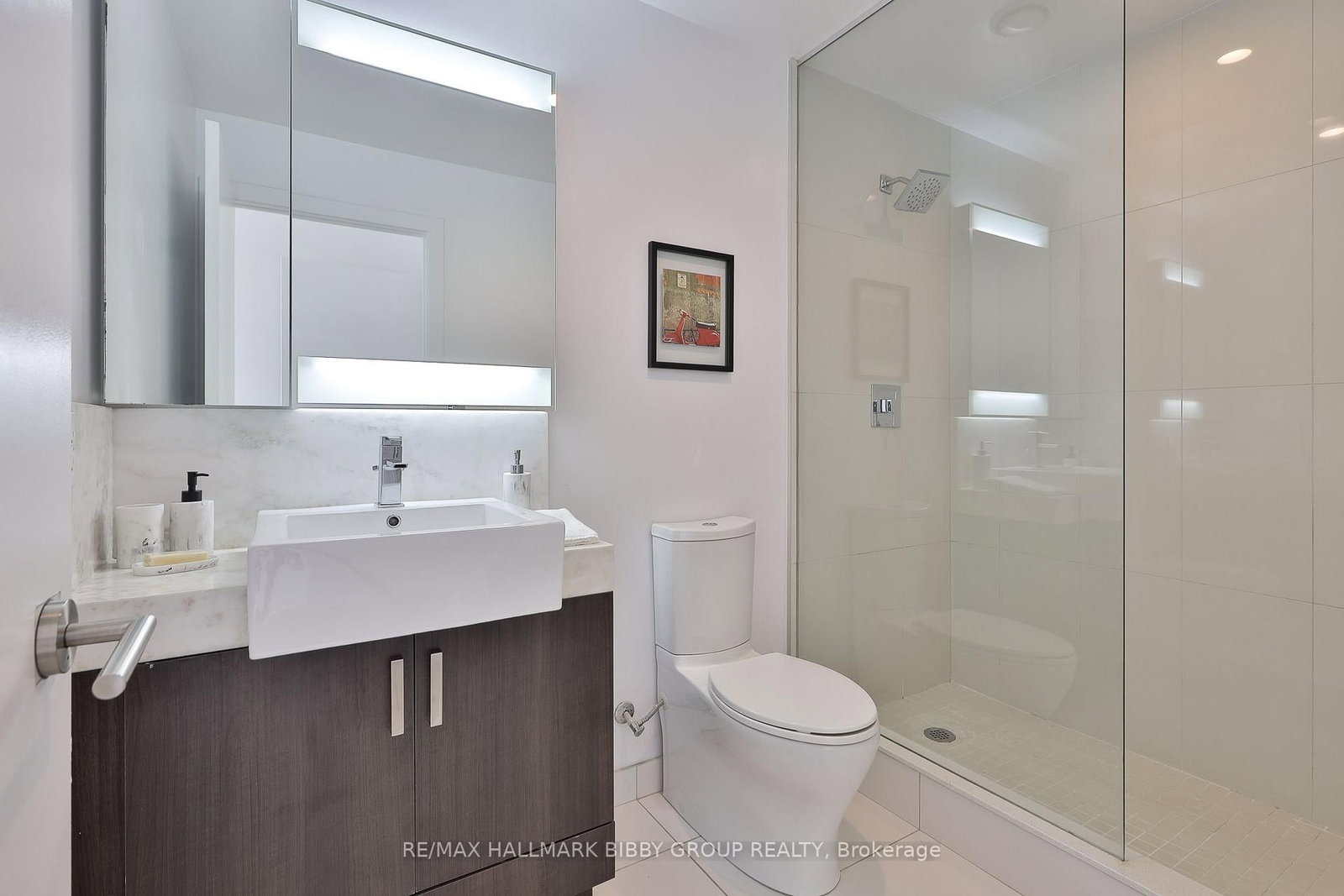 15 Beverley Street • #710 • Toronto, ON photo 25