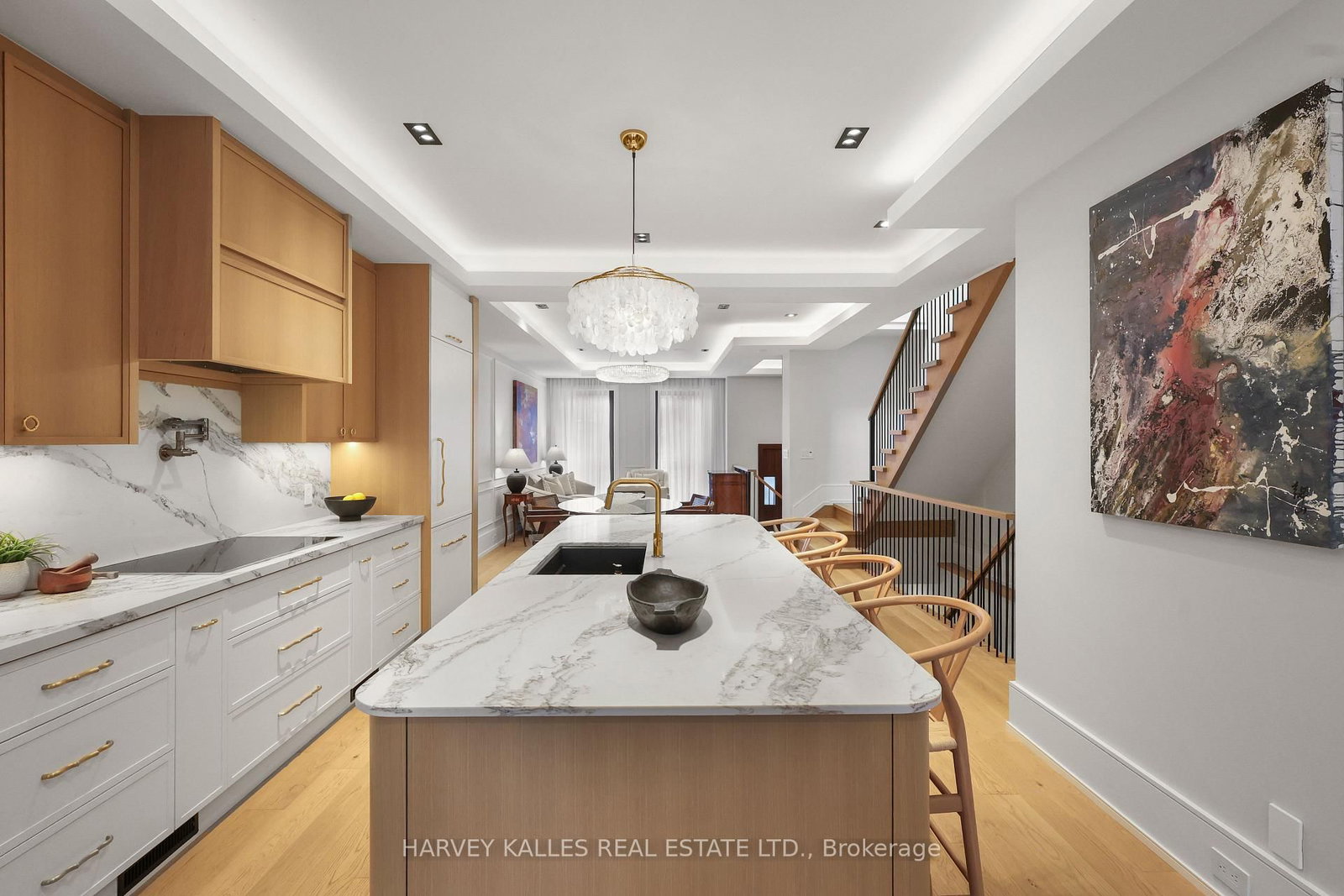 90 Roe Avenue • Toronto, ON photo 16