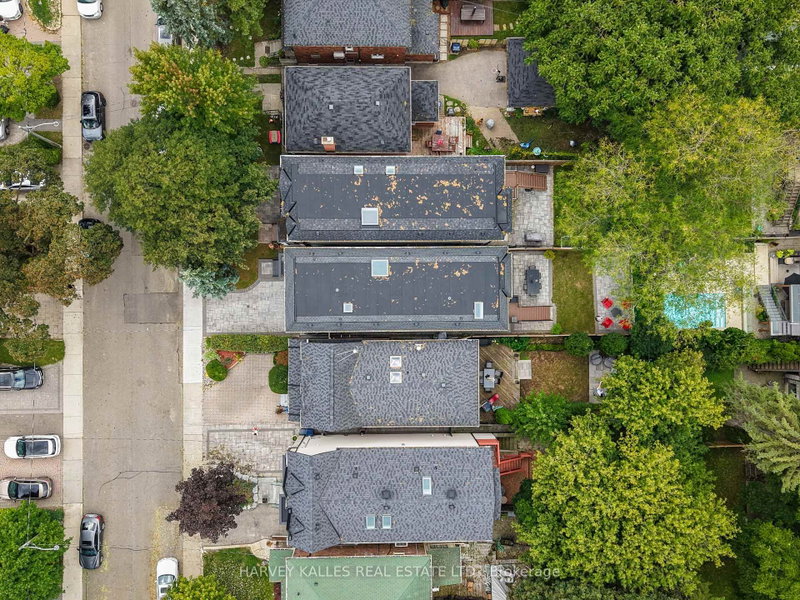 90 Roe Avenue