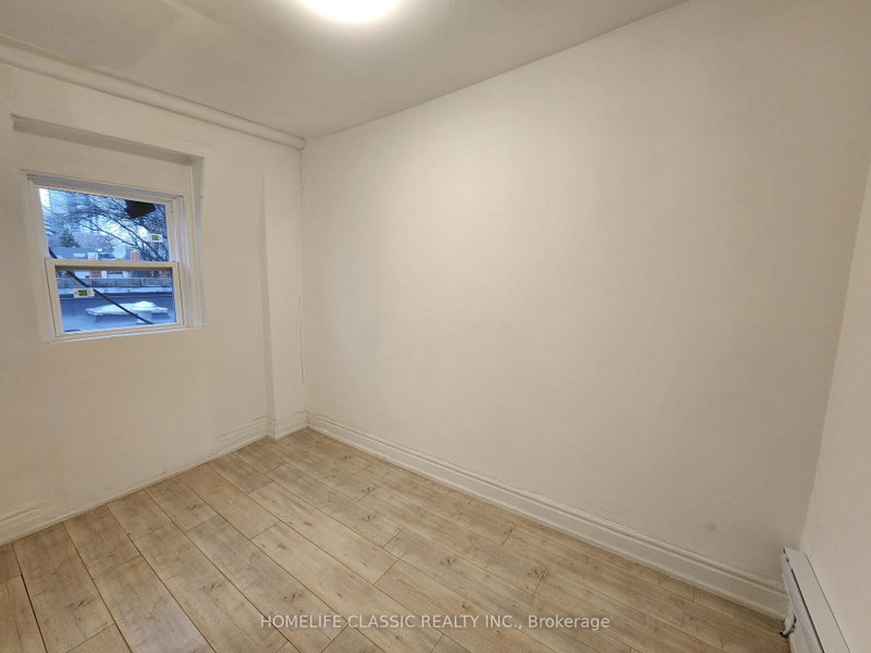 2 - 498 King Street E