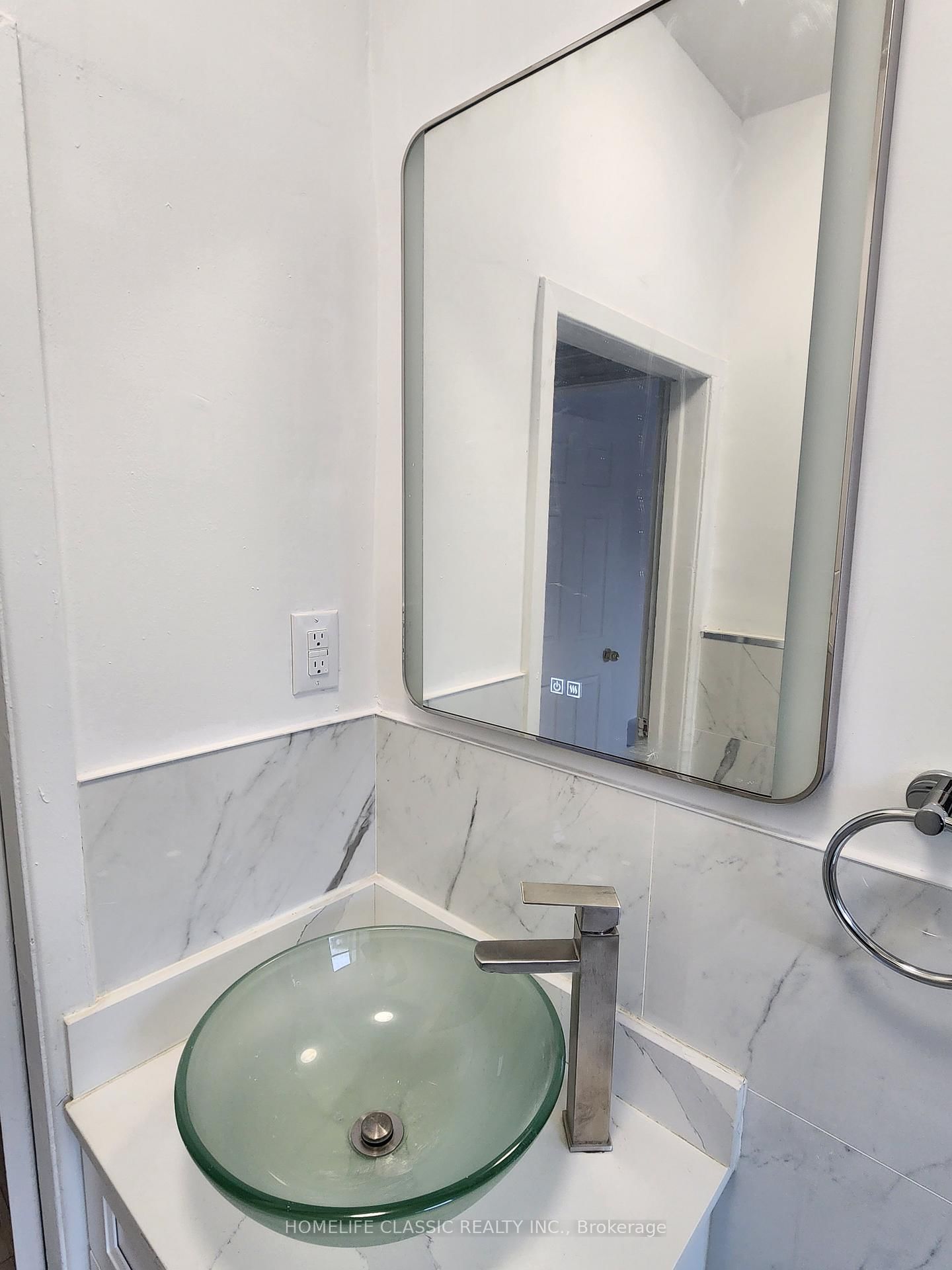 2 - 498 King Street E, Toronto 5
