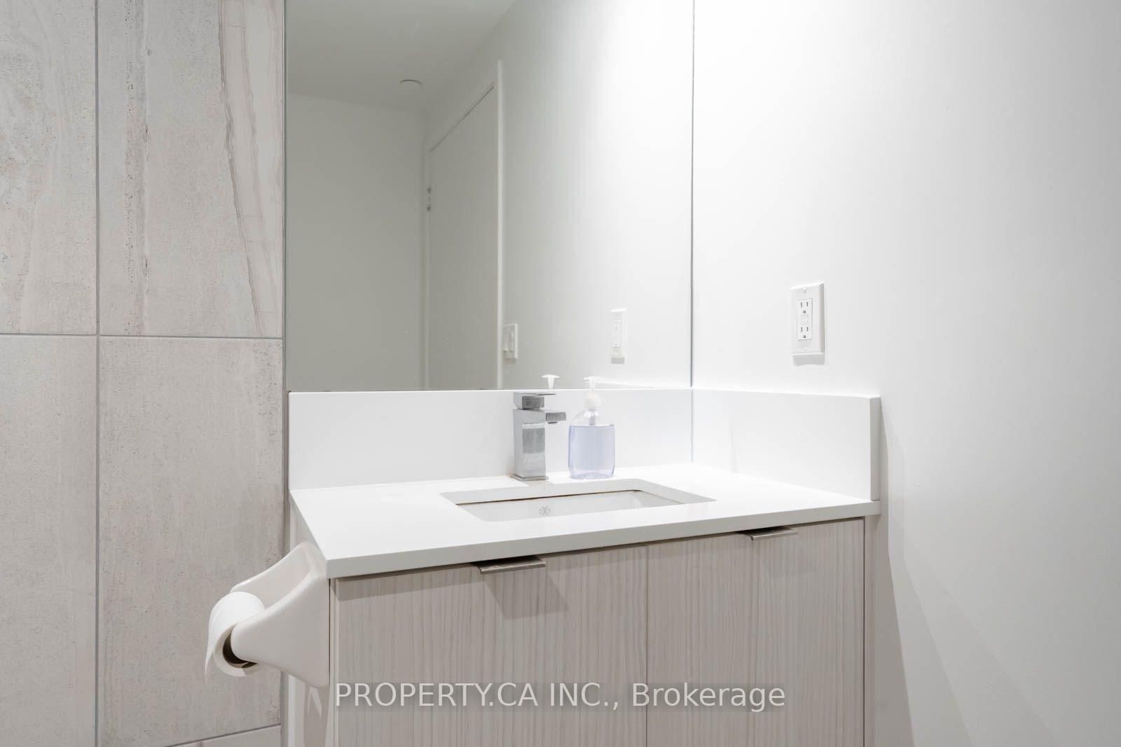 99 Broadway Avenue • #2612 • Toronto, ON photo 11