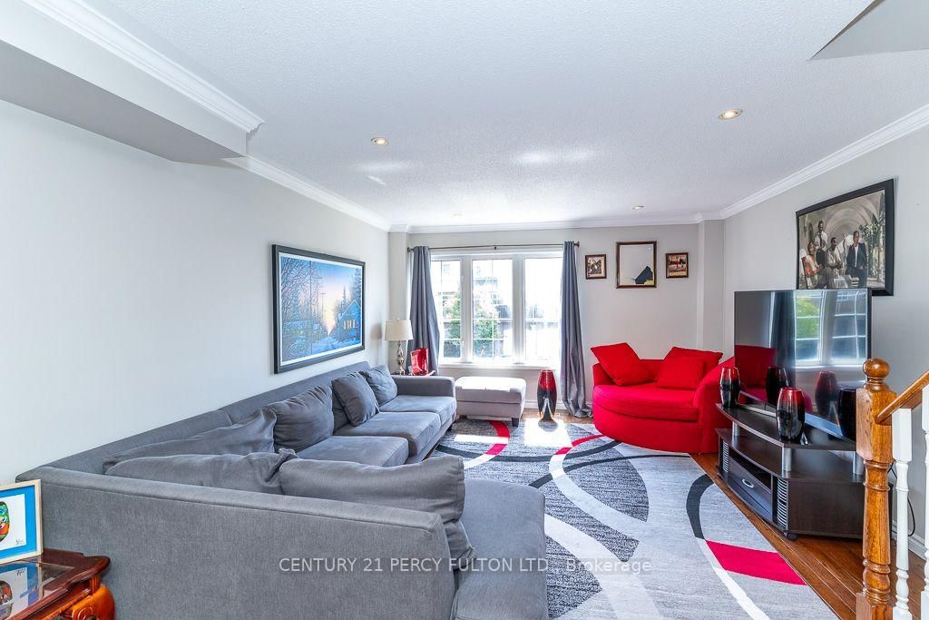 28 Rumi Crescent • Toronto, ON photo 22