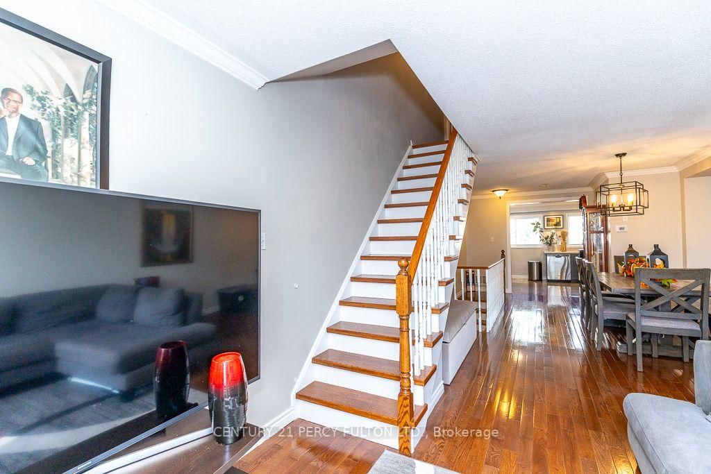 28 Rumi Crescent • Toronto, ON photo 26