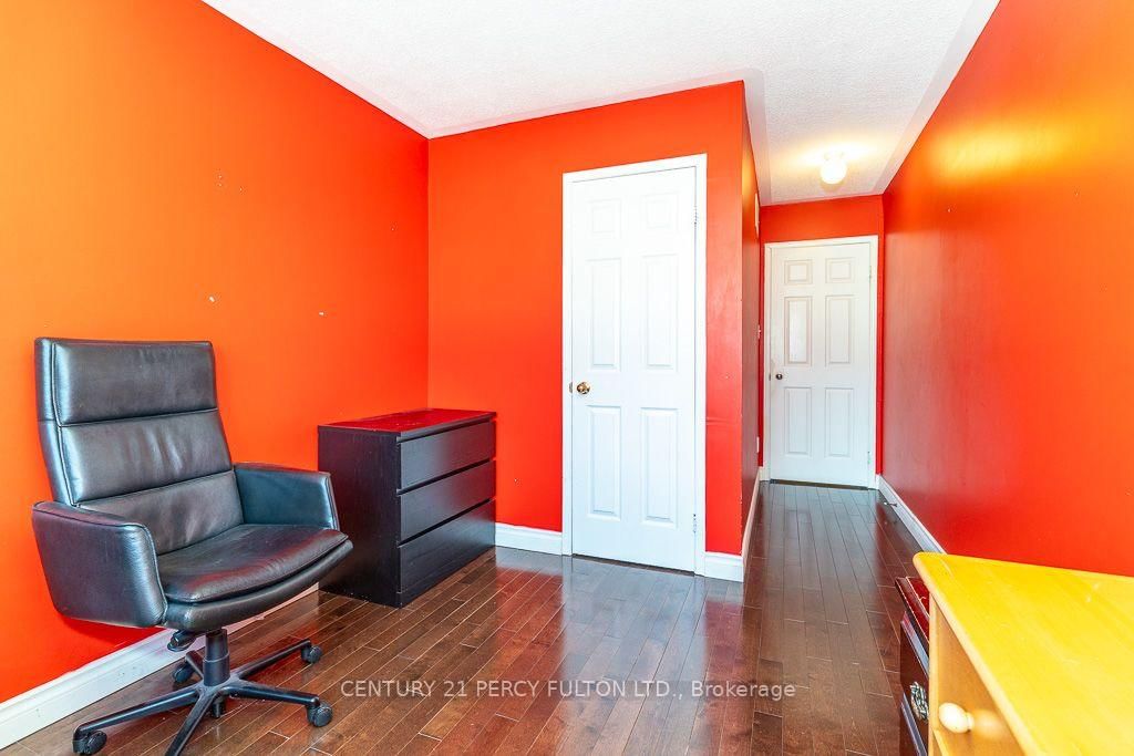 28 Rumi Crescent • Toronto, ON photo 37