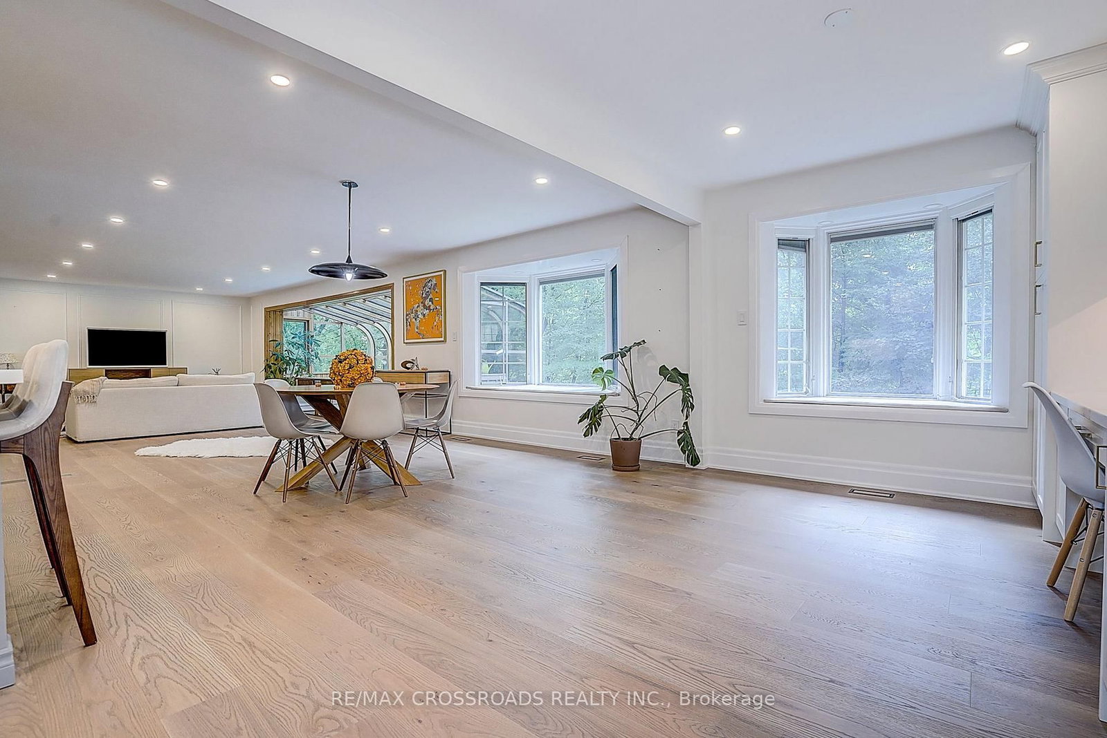 55 Forest Grove Drive • Toronto, ON photo 18