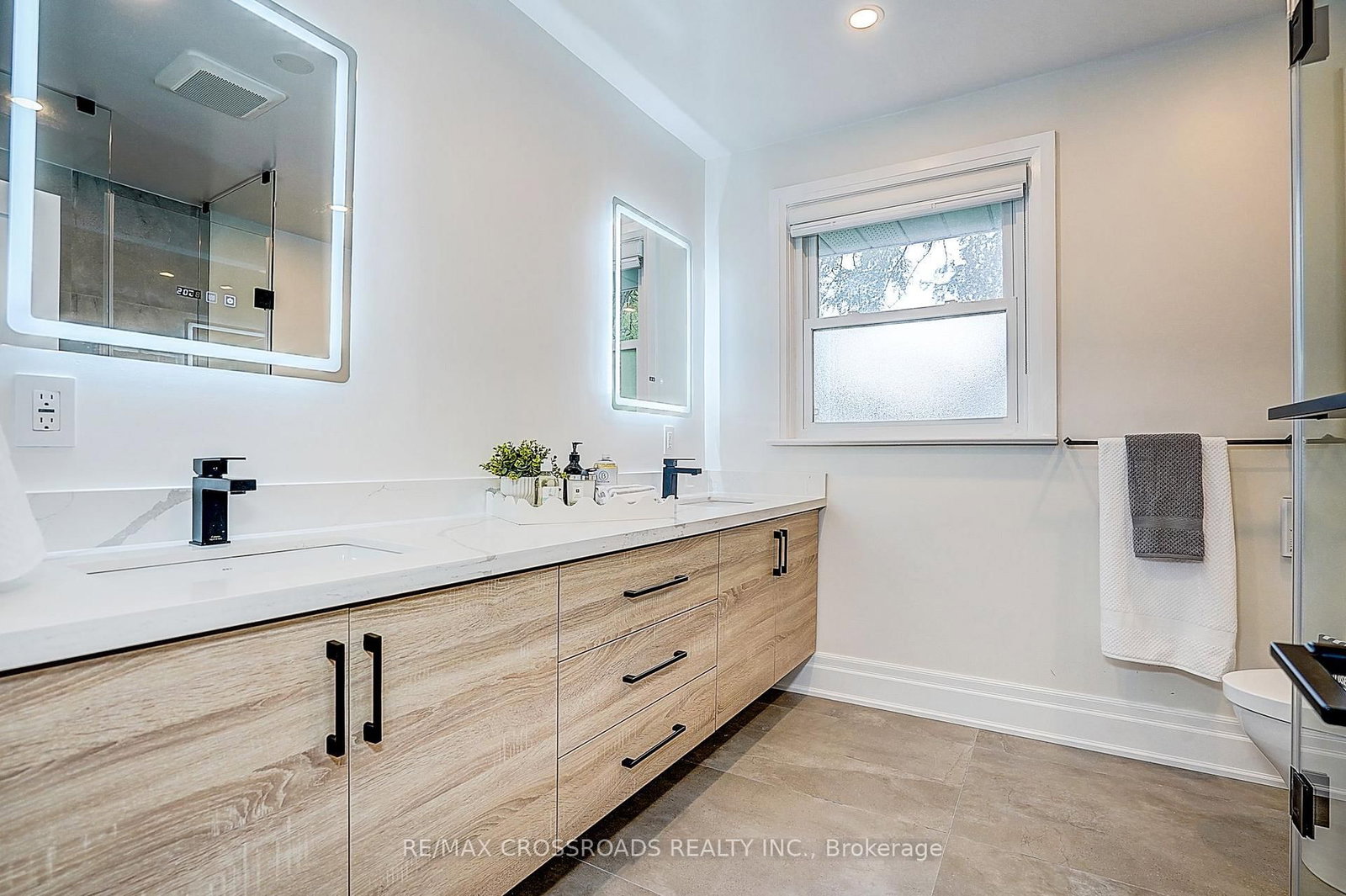 55 Forest Grove Drive • Toronto, ON photo 36