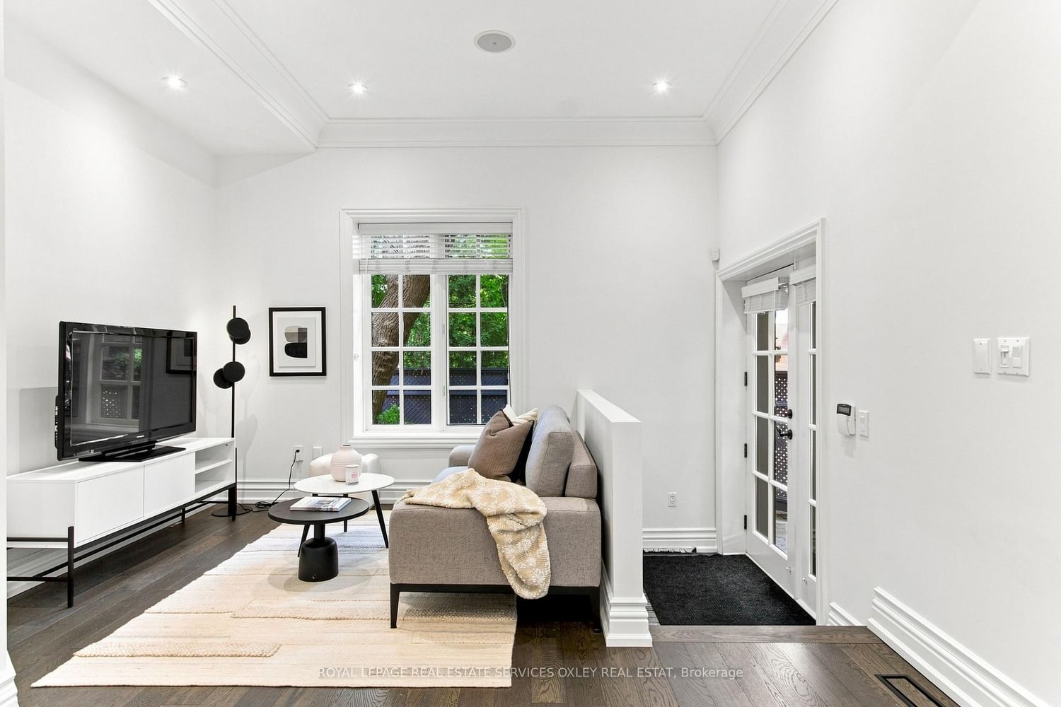 46 Bernard Avenue • Toronto, ON photo 17