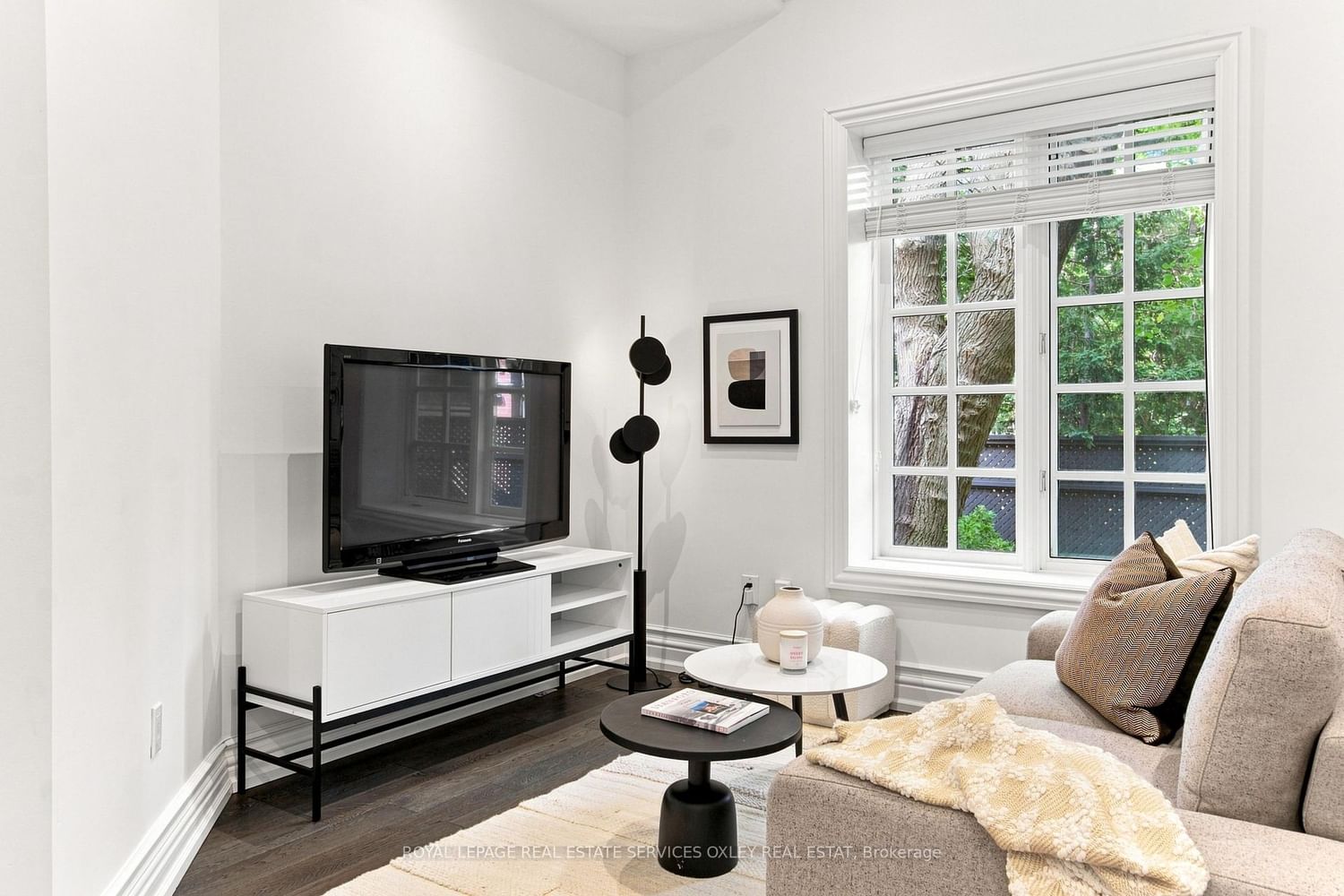 46 Bernard Avenue • Toronto, ON photo 18