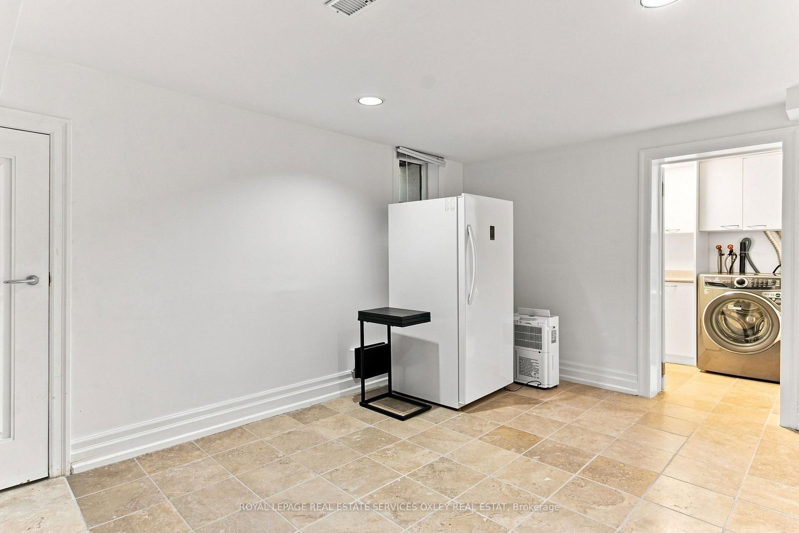 46 Bernard Avenue • Toronto, ON photo 30