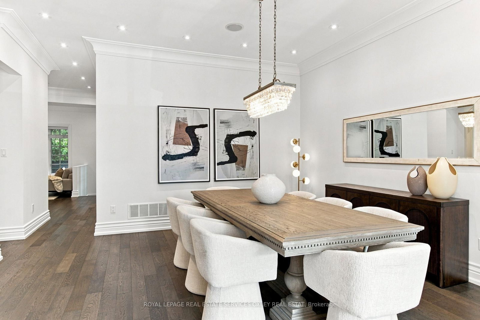 46 Bernard Avenue • Toronto, ON photo 8