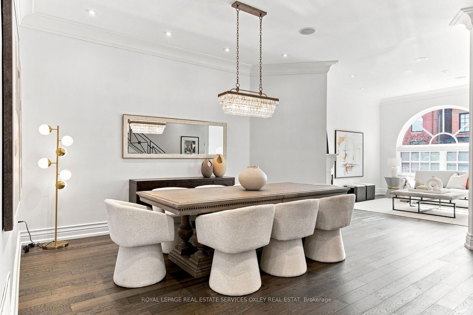46 Bernard Avenue • Toronto, ON photo 9
