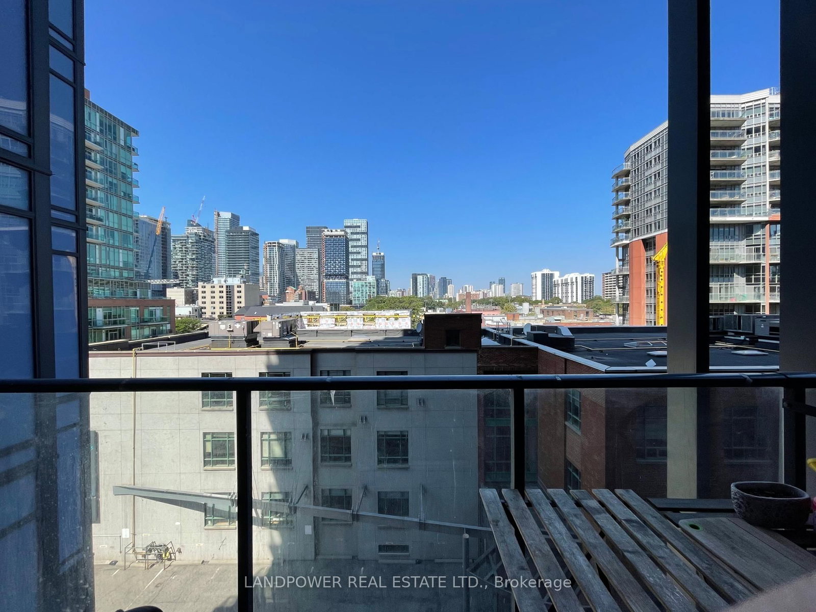 105 George Street • #514 • Toronto, ON photo 12