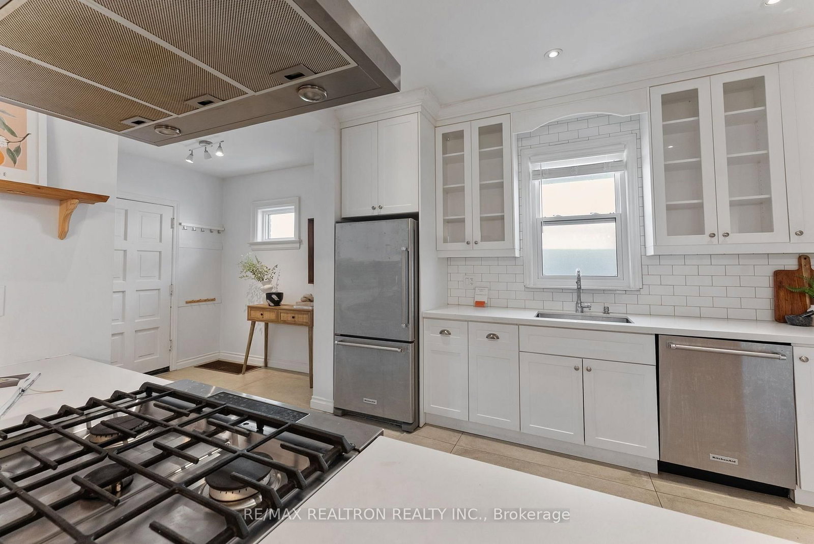 41 Ashbury Avenue • Toronto, ON photo 17