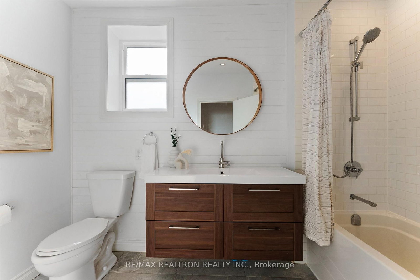 41 Ashbury Avenue • Toronto, ON photo 19
