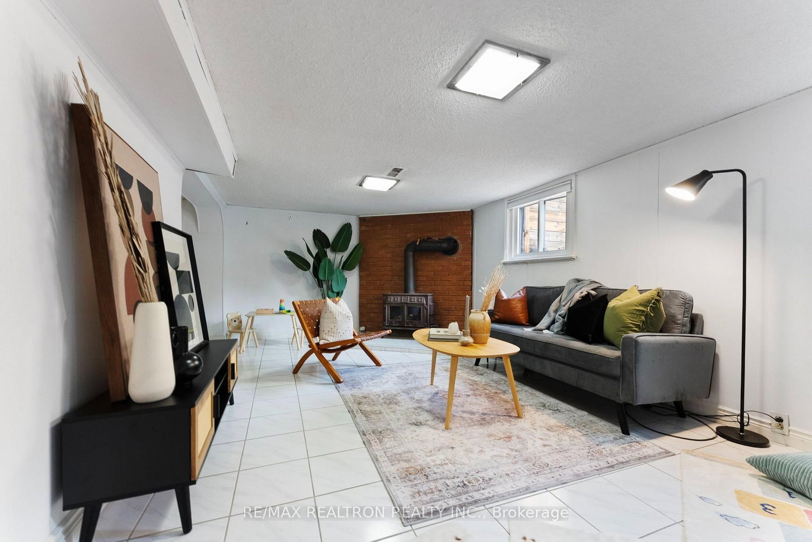 41 Ashbury Avenue • Toronto, ON photo 26