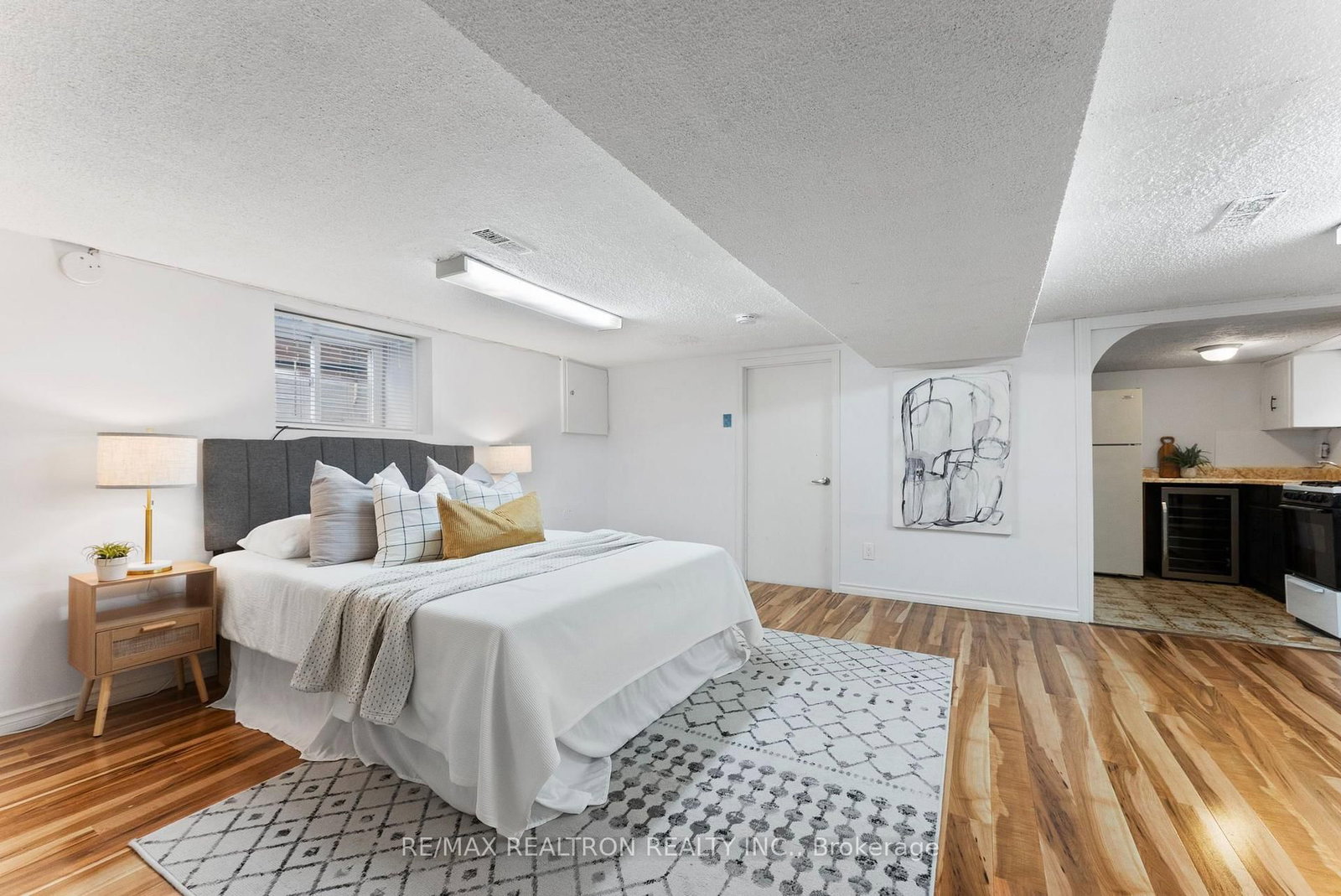 41 Ashbury Avenue • Toronto, ON photo 31