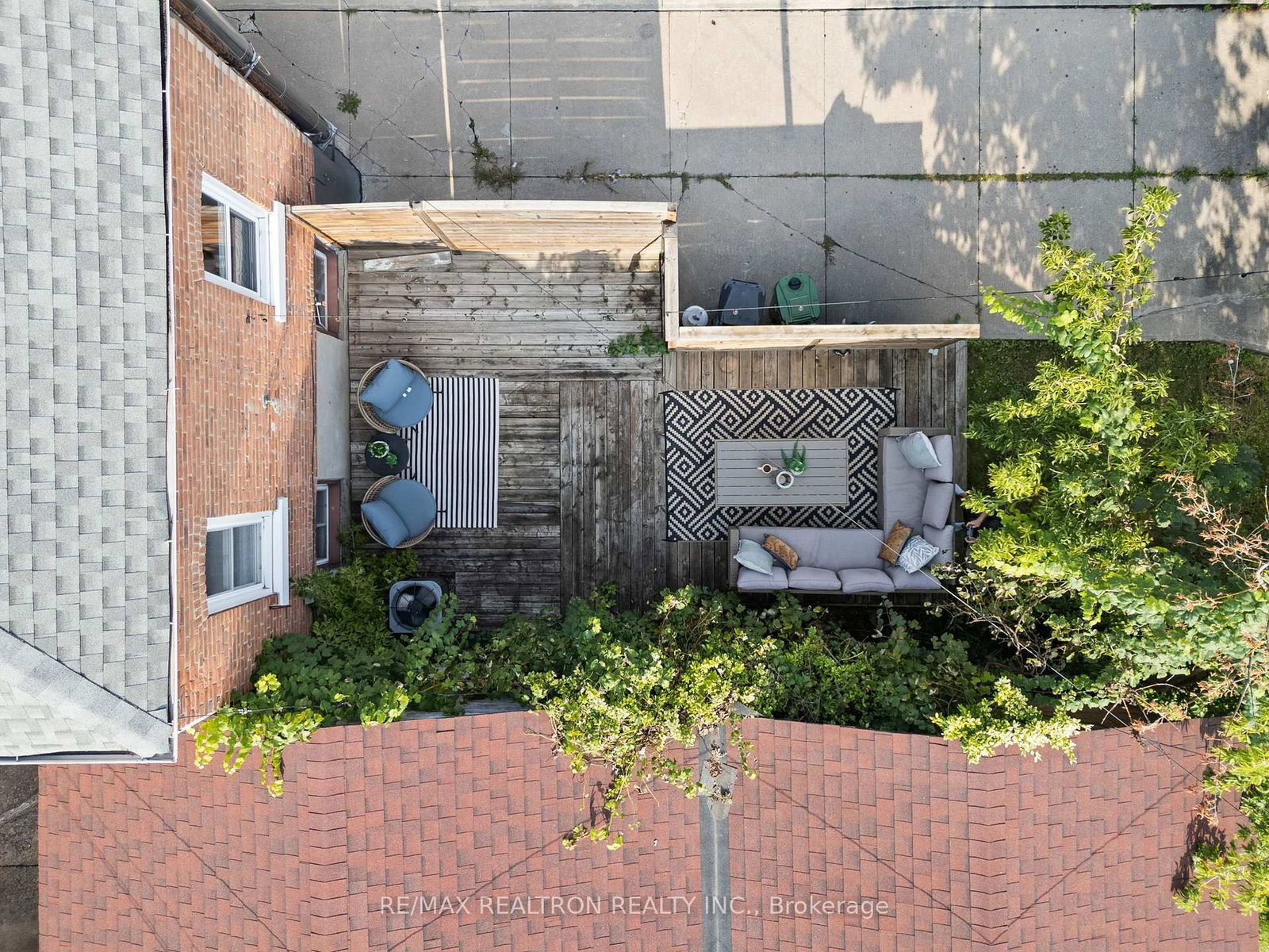 41 Ashbury Avenue • Toronto, ON photo 34