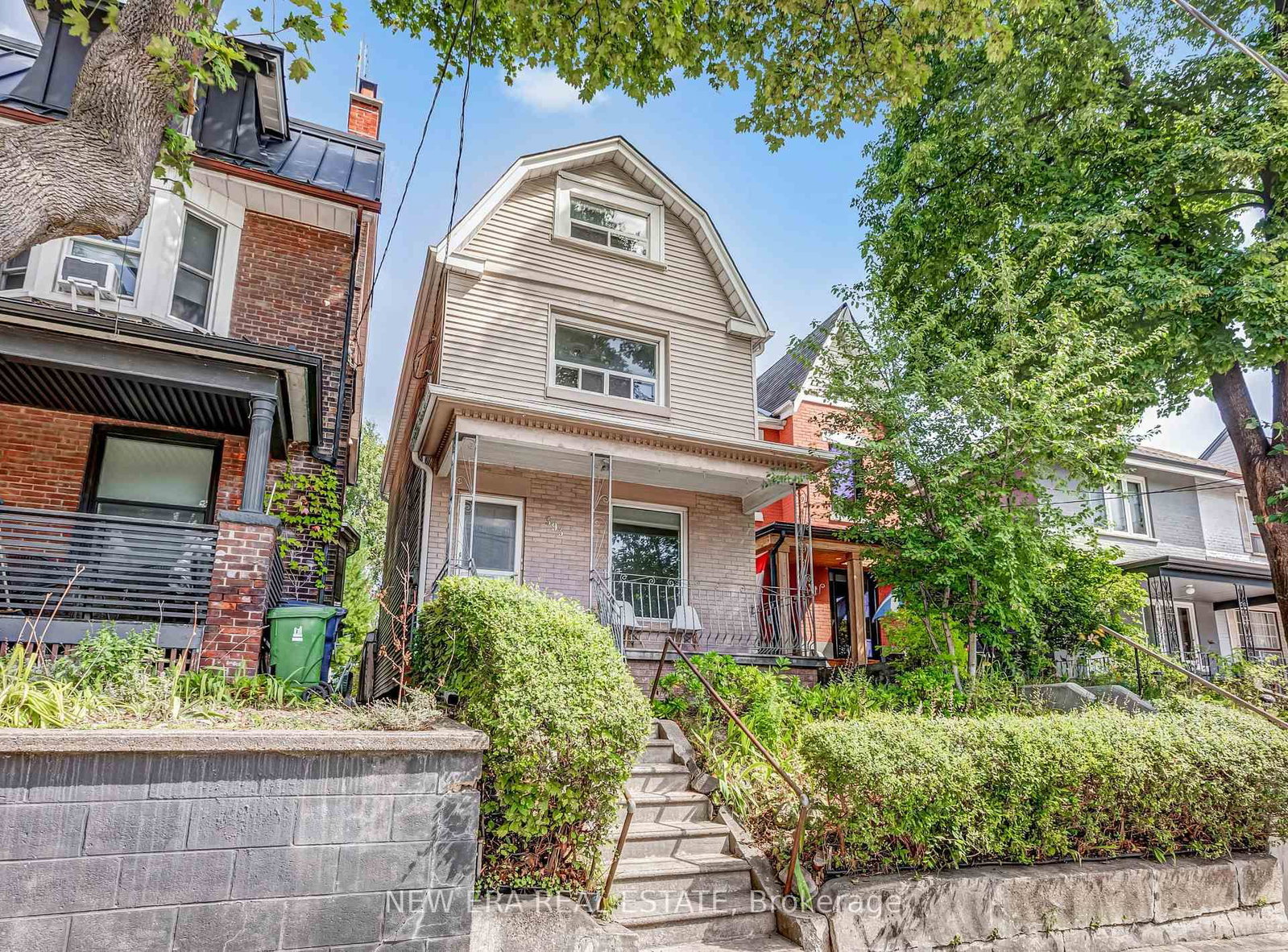 393 Ossington Avenue • Toronto, ON photo 1