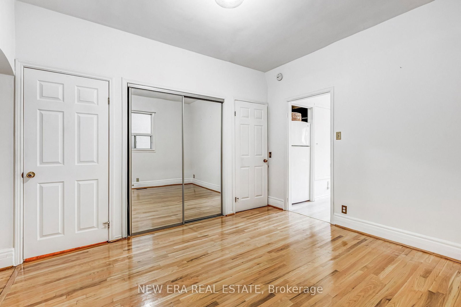 393 Ossington Avenue • Toronto, ON photo 12
