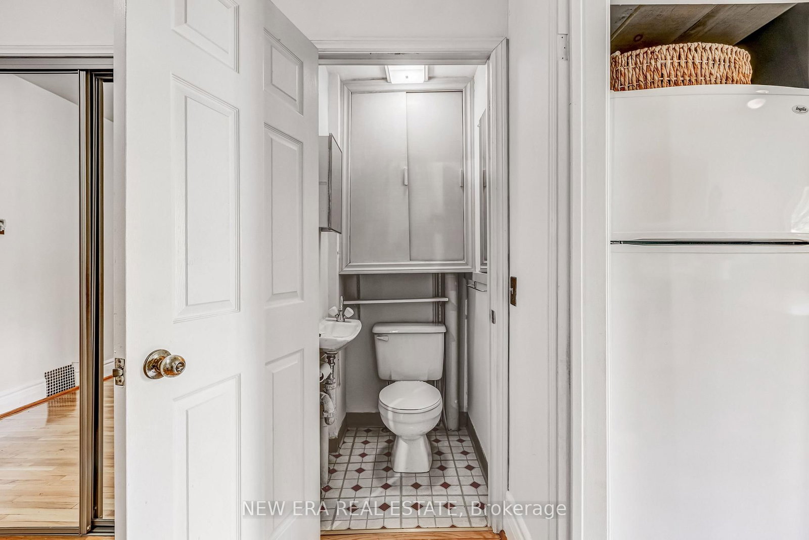 393 Ossington Avenue • Toronto, ON photo 13