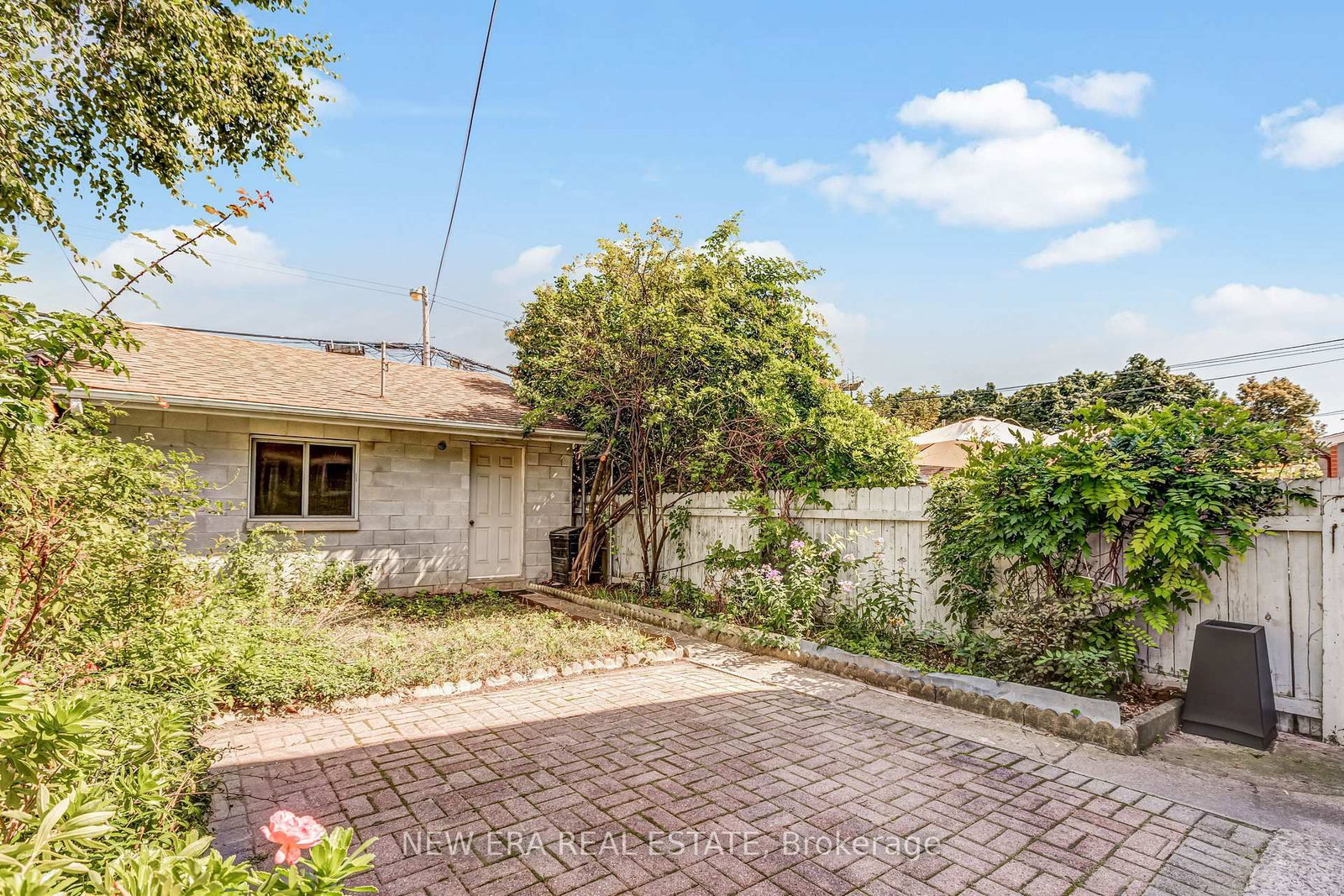 393 Ossington Avenue • Toronto, ON photo 16
