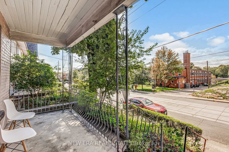 393 Ossington Avenue