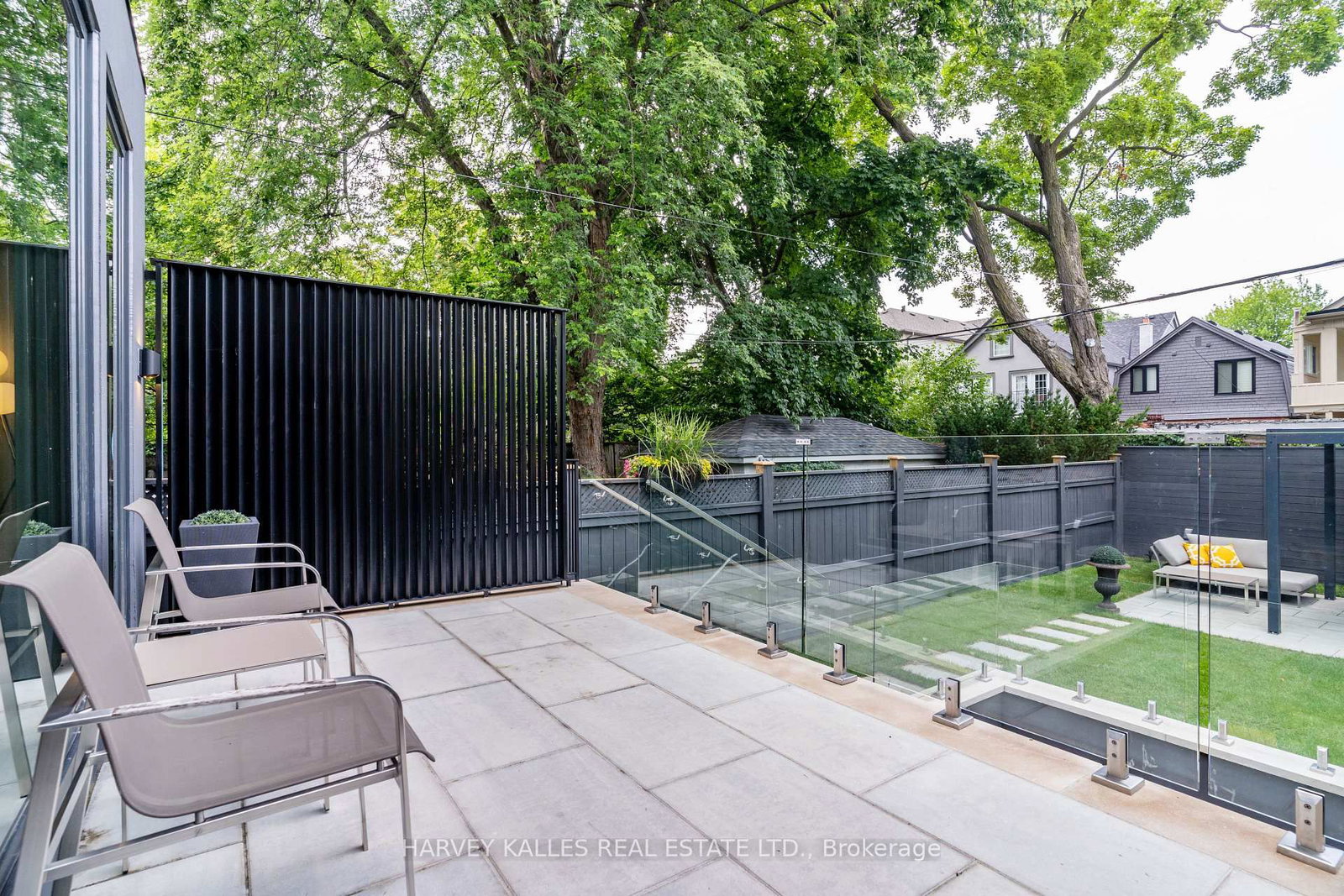 305 Glen Road • Toronto, ON photo 10