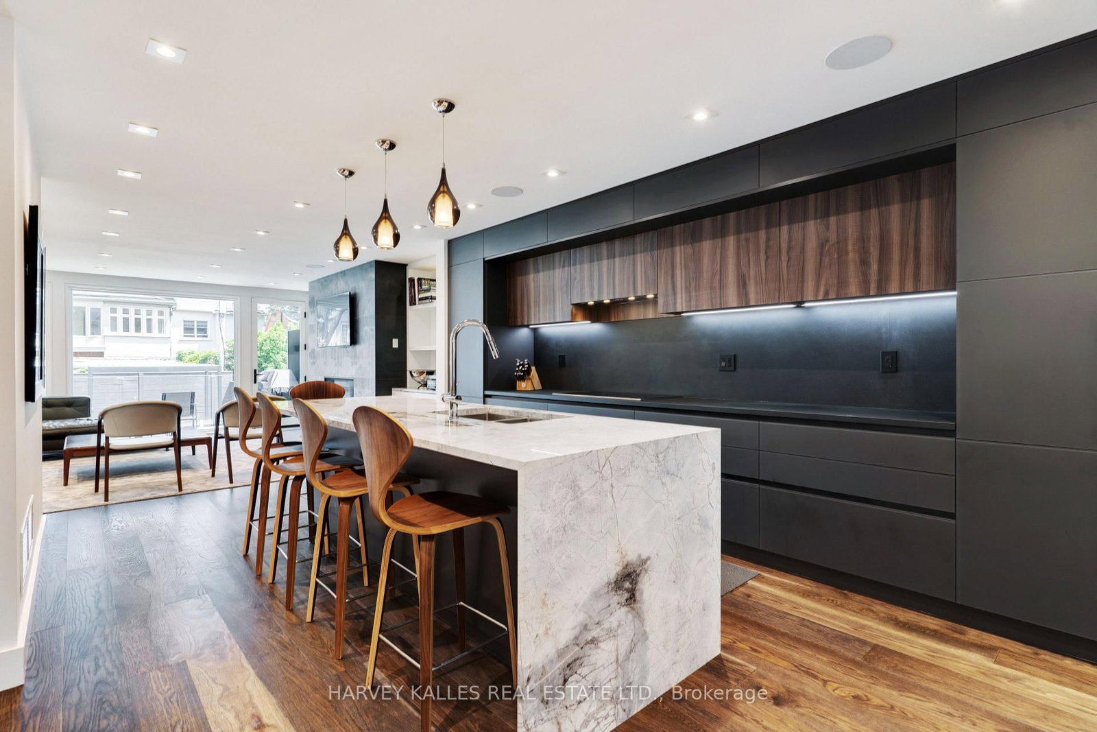 305 Glen Road • Toronto, ON photo 12
