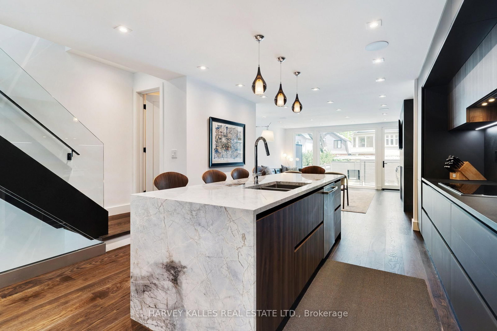305 Glen Road • Toronto, ON photo 13