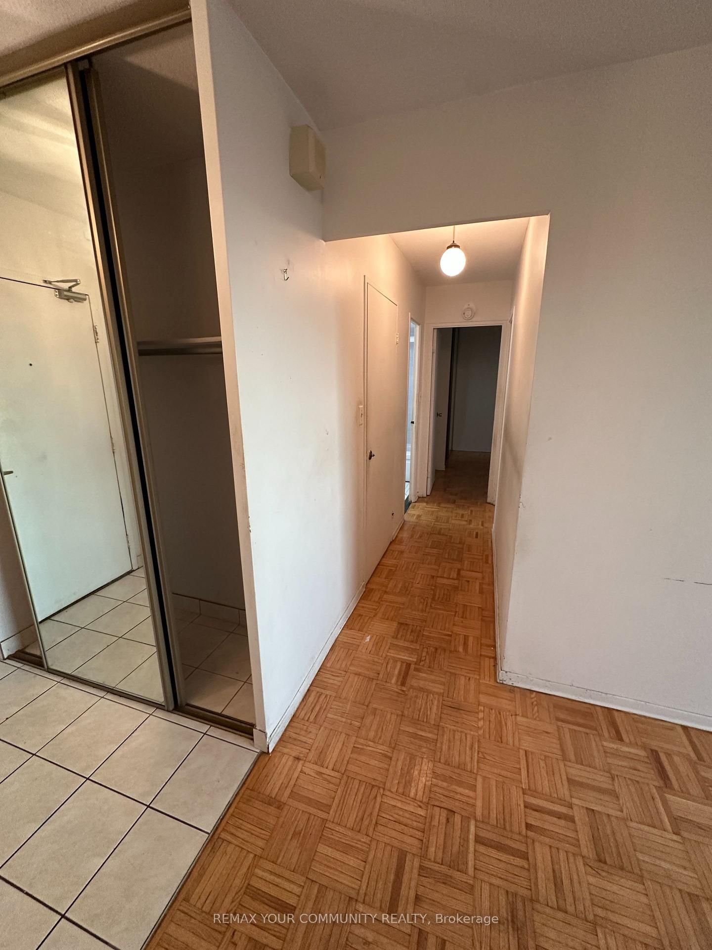 60 Pavane Linkway • #409 • Toronto, ON photo 27