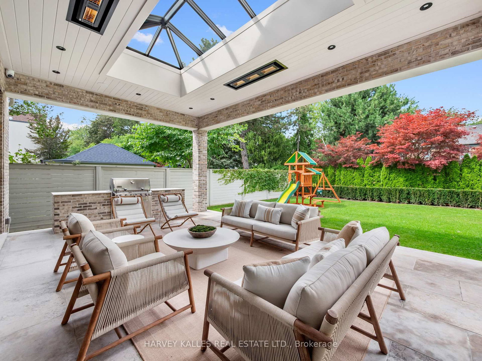 424 Lytton Boulevard • Toronto, ON photo 25