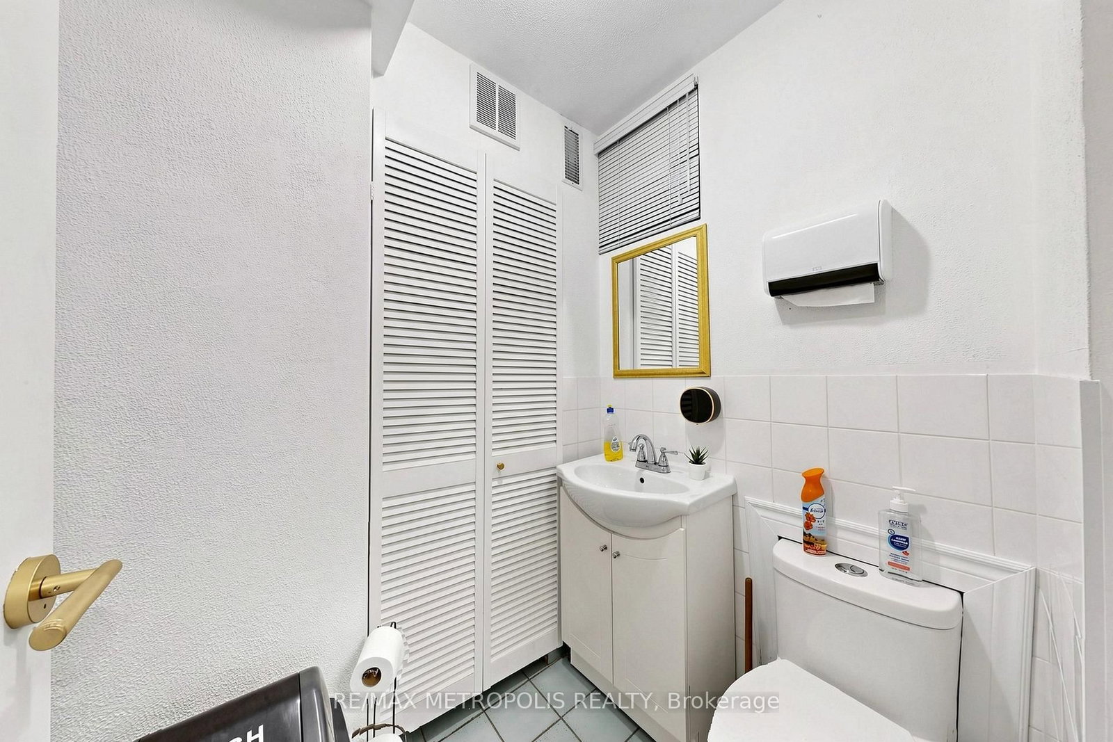 742 Dufferin Street • Toronto, ON photo 39