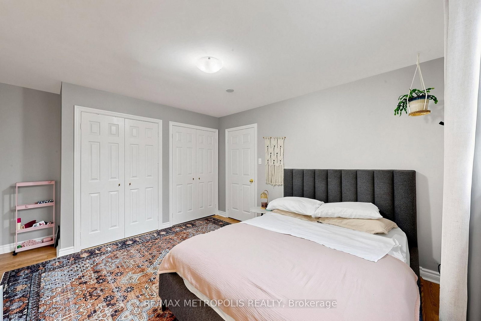 742 Dufferin Street • Toronto, ON photo 9