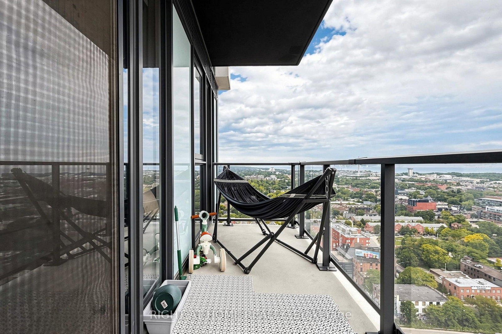 5 Defries Street • #2502 • Toronto, ON photo 27